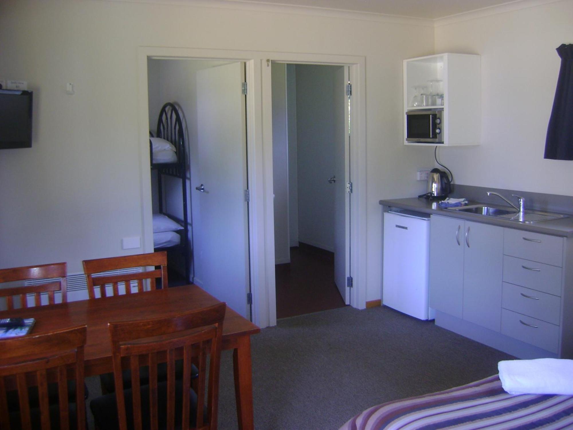 Catlins Newhaven Holiday Park Owaka Habitación foto