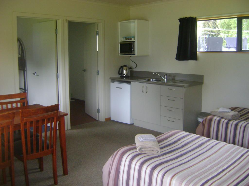 Catlins Newhaven Holiday Park Owaka Habitación foto